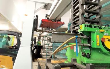 Transfert de prototype de machine industrielle de 7 tonnes