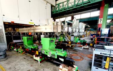 Manutention d'un élément de presse industrielle de 40t 