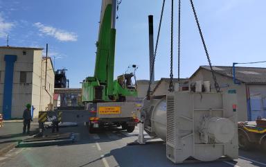 Replacement of a turbogenerator in Paris