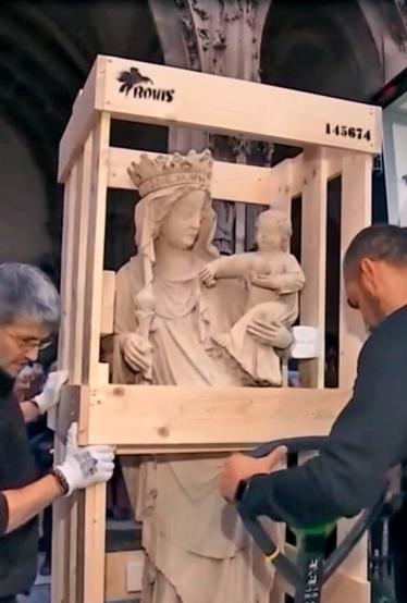 Bovis on the TV news: The Return of the Virgin of the Pillar to Notre-Dame de Paris
