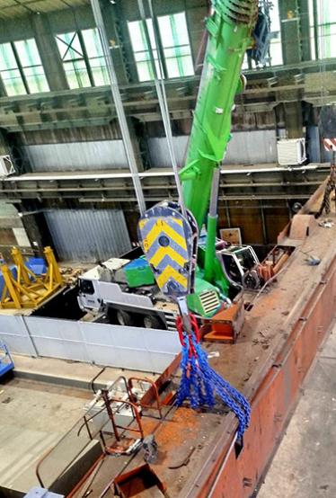 Démantèlement d'un pont roulant de 300T 