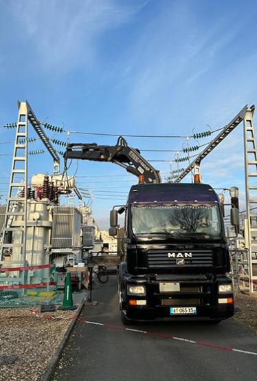 Grutage en dordogne dans une centrale électrique