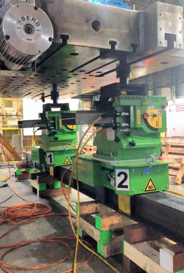 Manutention d'un élément de presse industrielle de 40t 