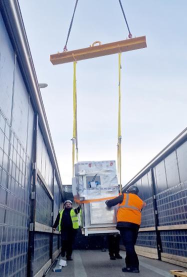 Delivery and Handling of Medical Equipment at CHRU Nancy