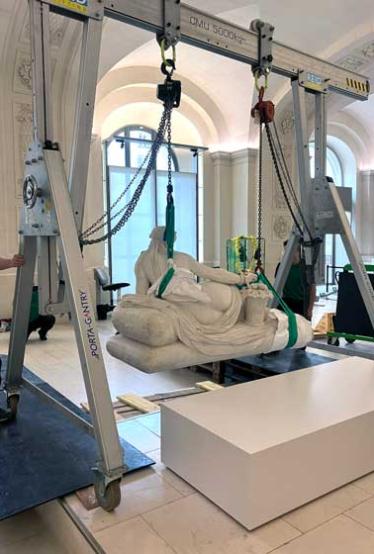 Manutention lourde et délicate de sculptures à Nantes