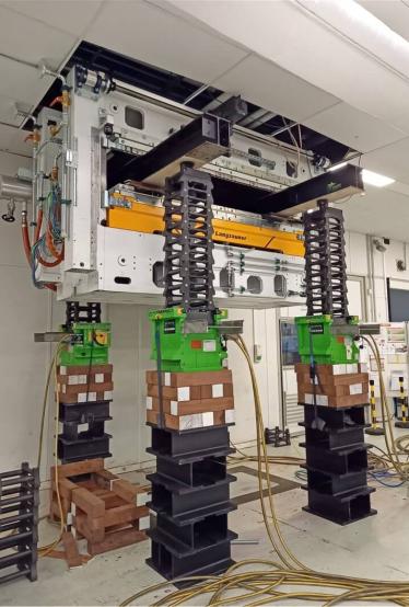 Manutention de deux presses industrielles de 16t près d’Angers