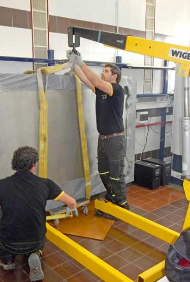 Entrega e instalação de uma mesa óptica em Ciudad Real: uma operação logística impecável da Bovis Espanha