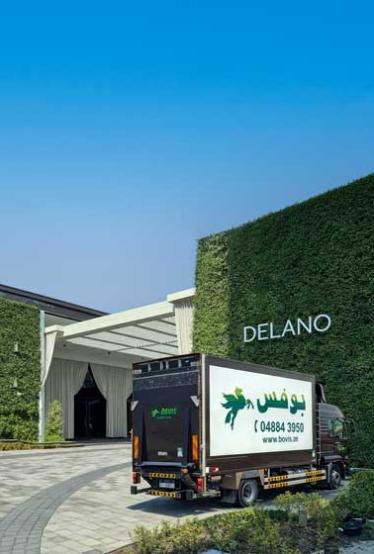 Installation d’œuvres d’art dans un hôtel de luxe près de Dubaï Marina