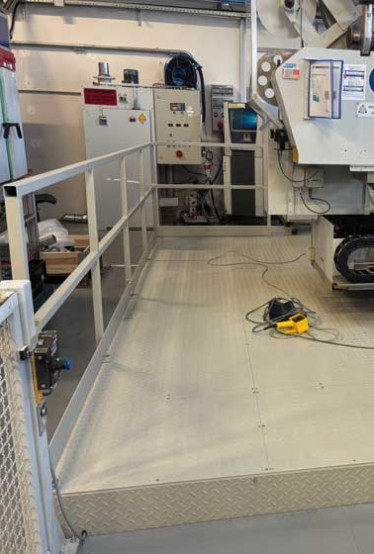 Fabrication et installation de plateforme métallique dans une usine aéronautique en Île-de-France