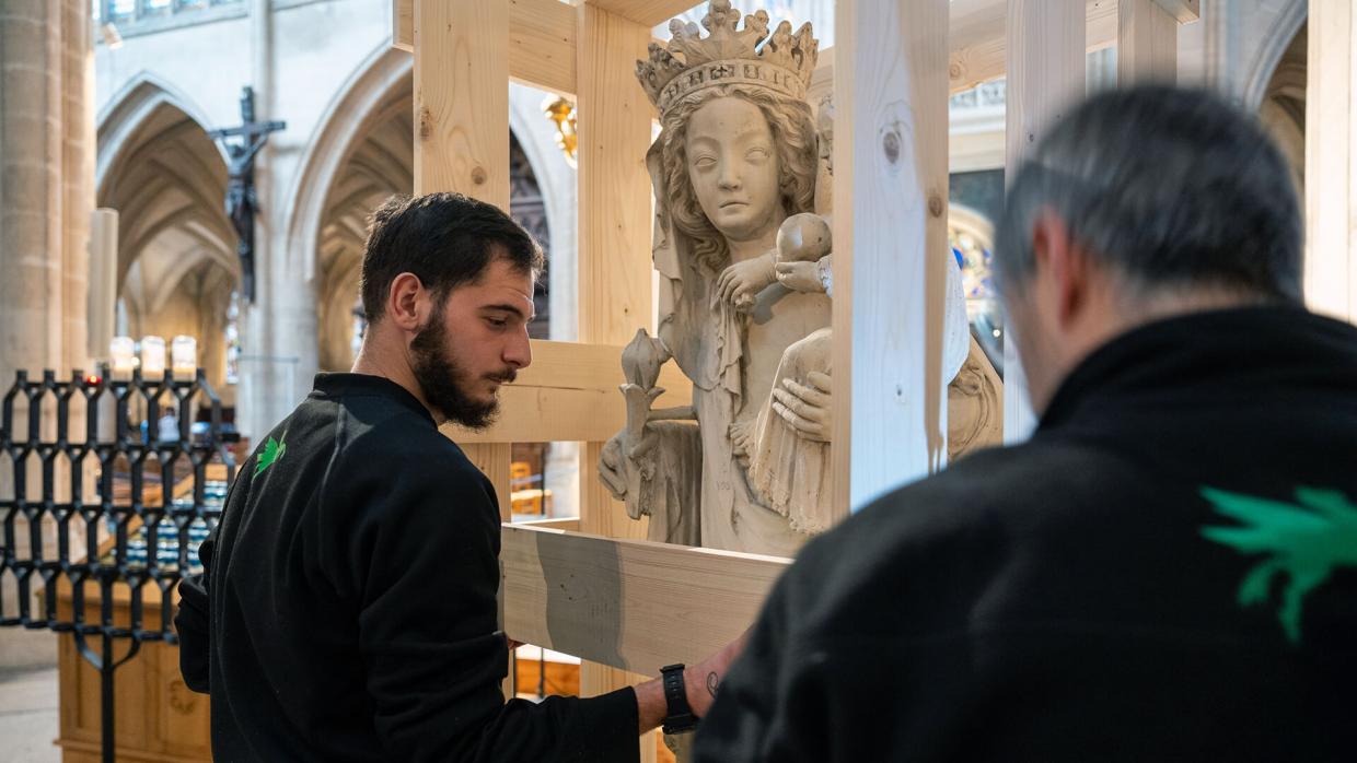 Emballage professionnel d'une sculpture à Paris