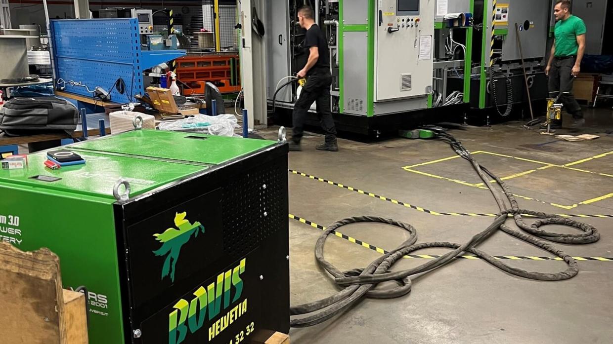 Machinery handling 