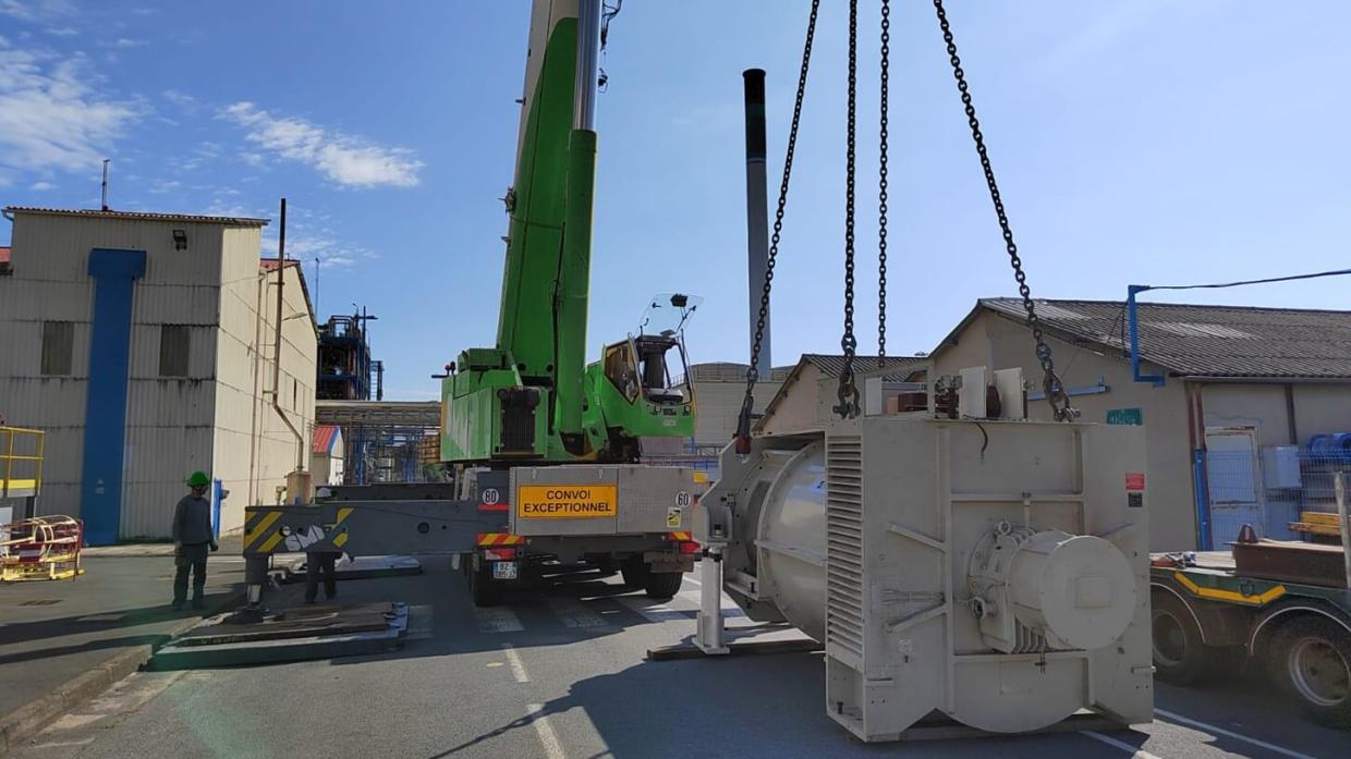 Replacement of a turbogenerator in Paris