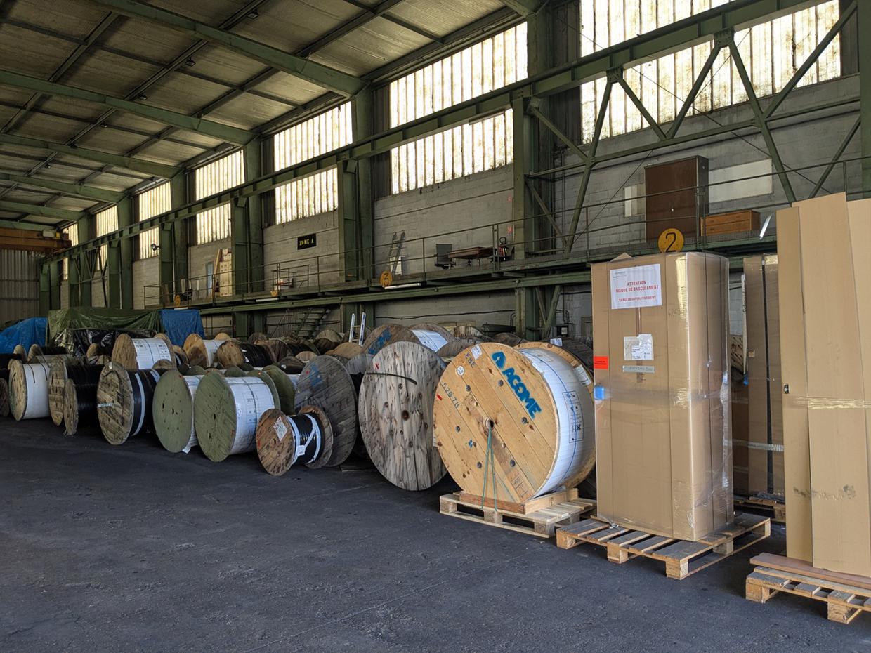 Stockage et logistique de matériel industriel dans nos entrepôts des Hauts de Seine (92)