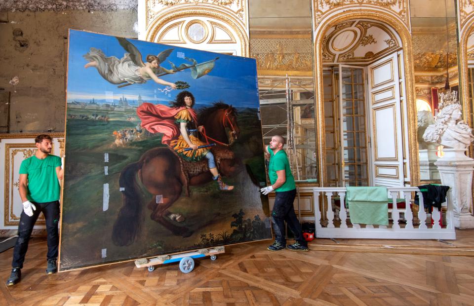 Installation d'oeuvres d'art