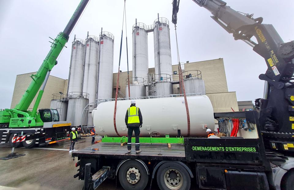 Transfert de cuves industrielles