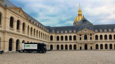 Heavy and Delicate Handling in Paris