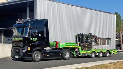 Heavy handling on an industrial site in the Alpes Maritimes (06 Grasse)