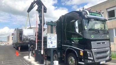 Handling of high-tech equipment: installation of the MRI at the Autun hospital by Mercier Lavault